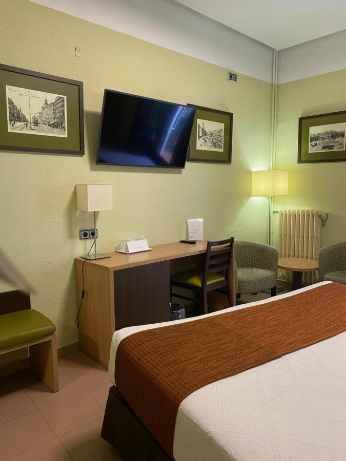 Double or Twin Room Balcony