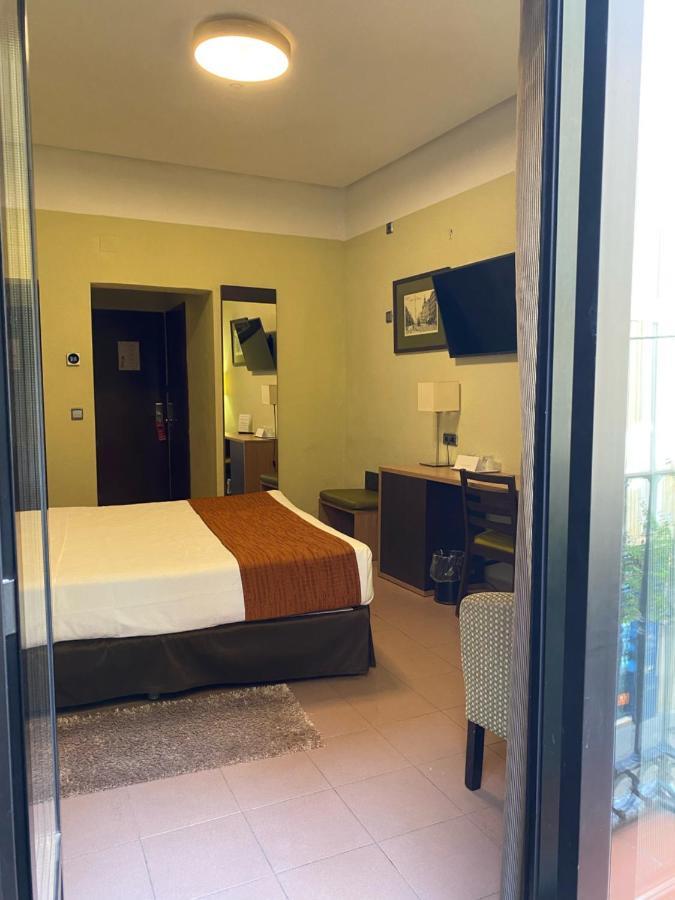 Double or Twin Room Balcony