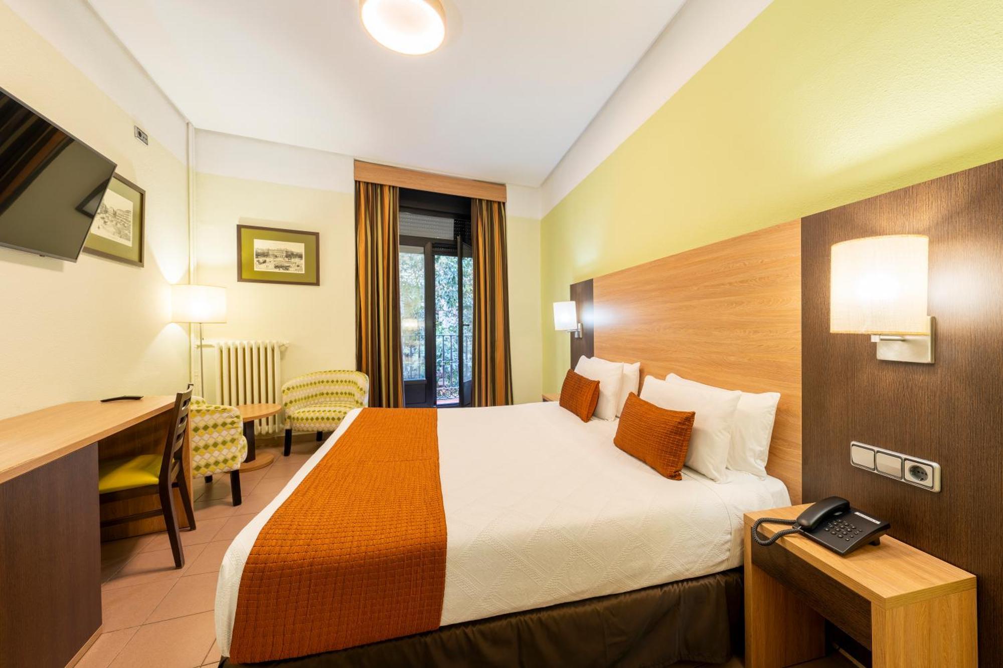 Double or Twin Room Balcony